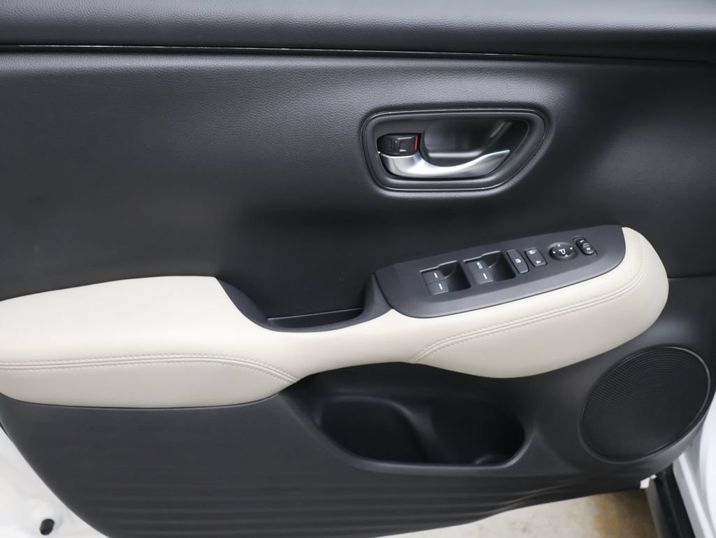 Used 2026 Honda HR-V LX image 15