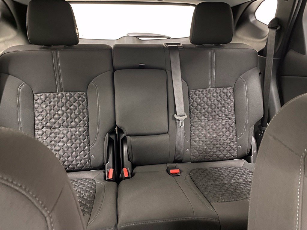 Used 2019 Chevrolet Blazer L FWD image 18