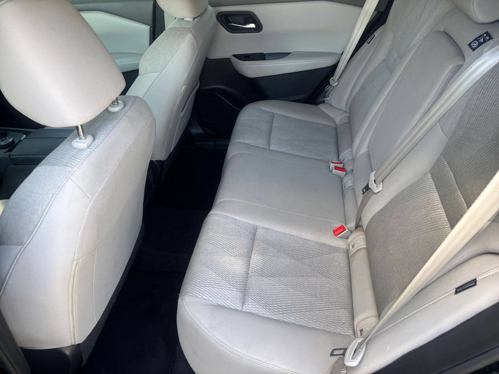 Used 2025 Nissan Rogue SV AWD/4WD image 27