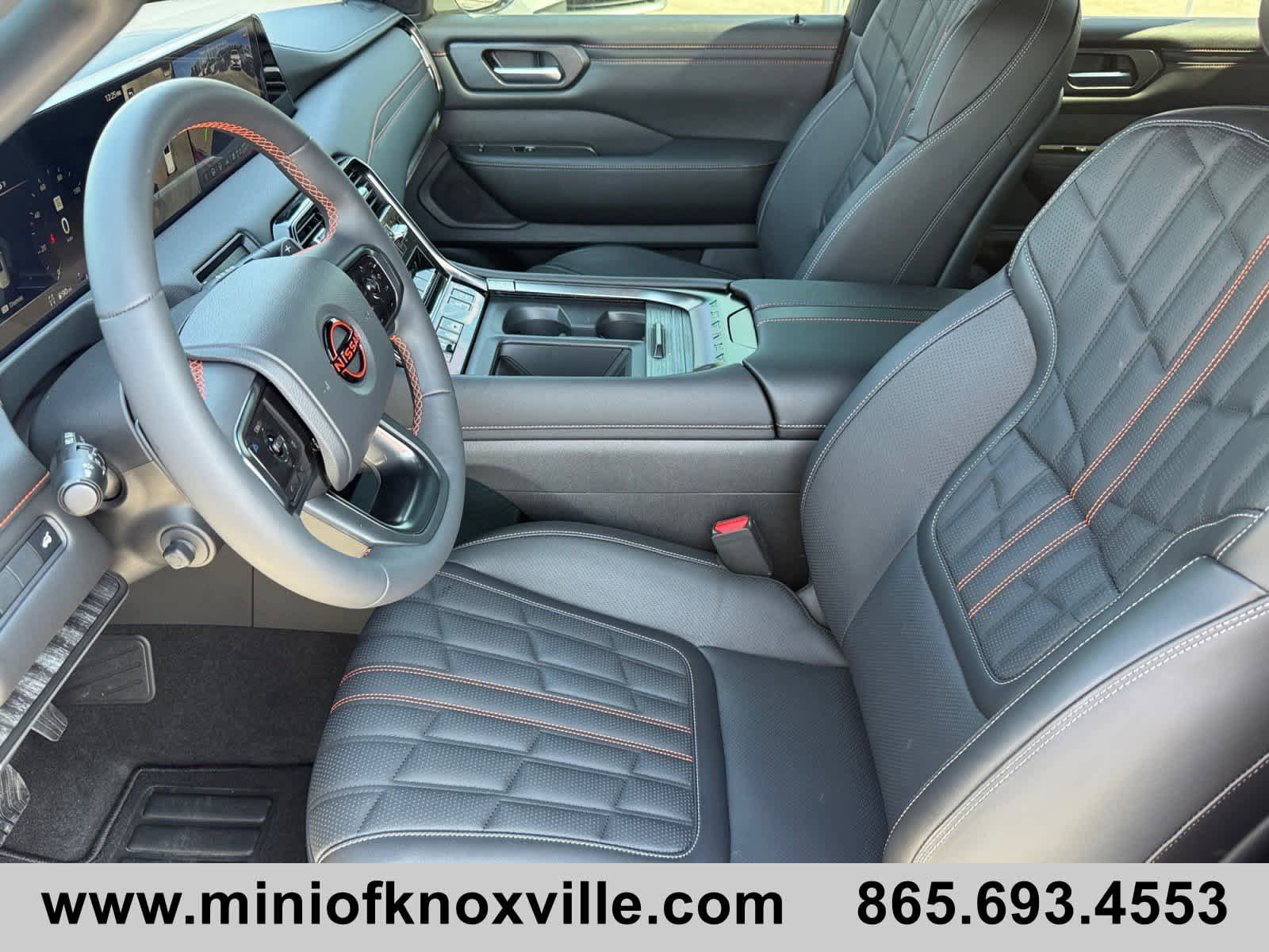 Used 2025 Nissan Armada PRO-4X AWD/4WD image 12