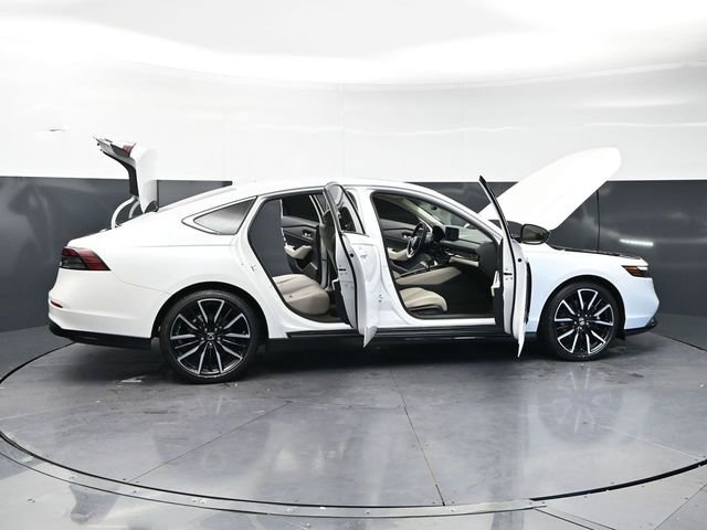 Used 2024 Honda Accord Touring image 39