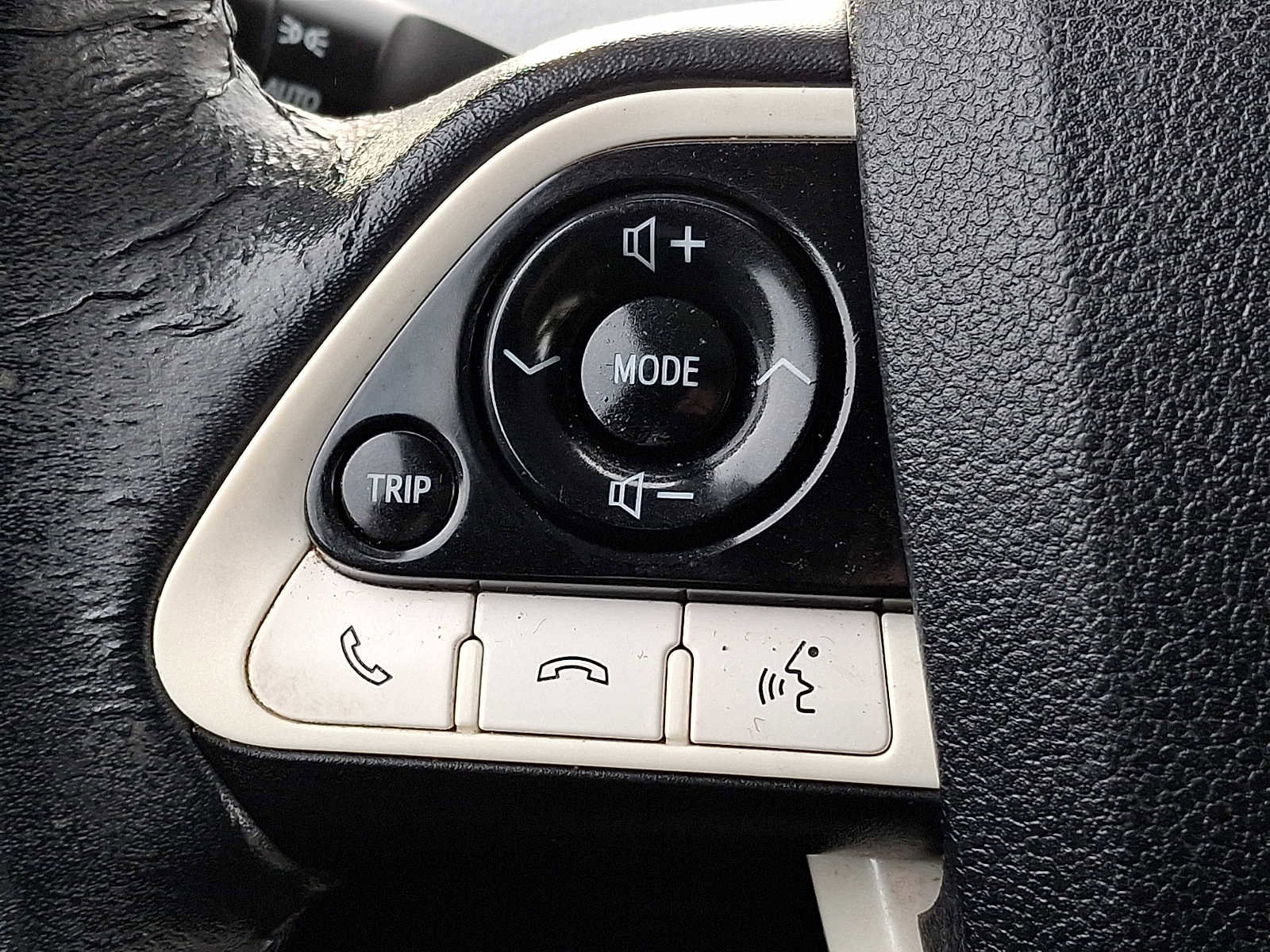 Used 2016 Toyota Prius Four image 18