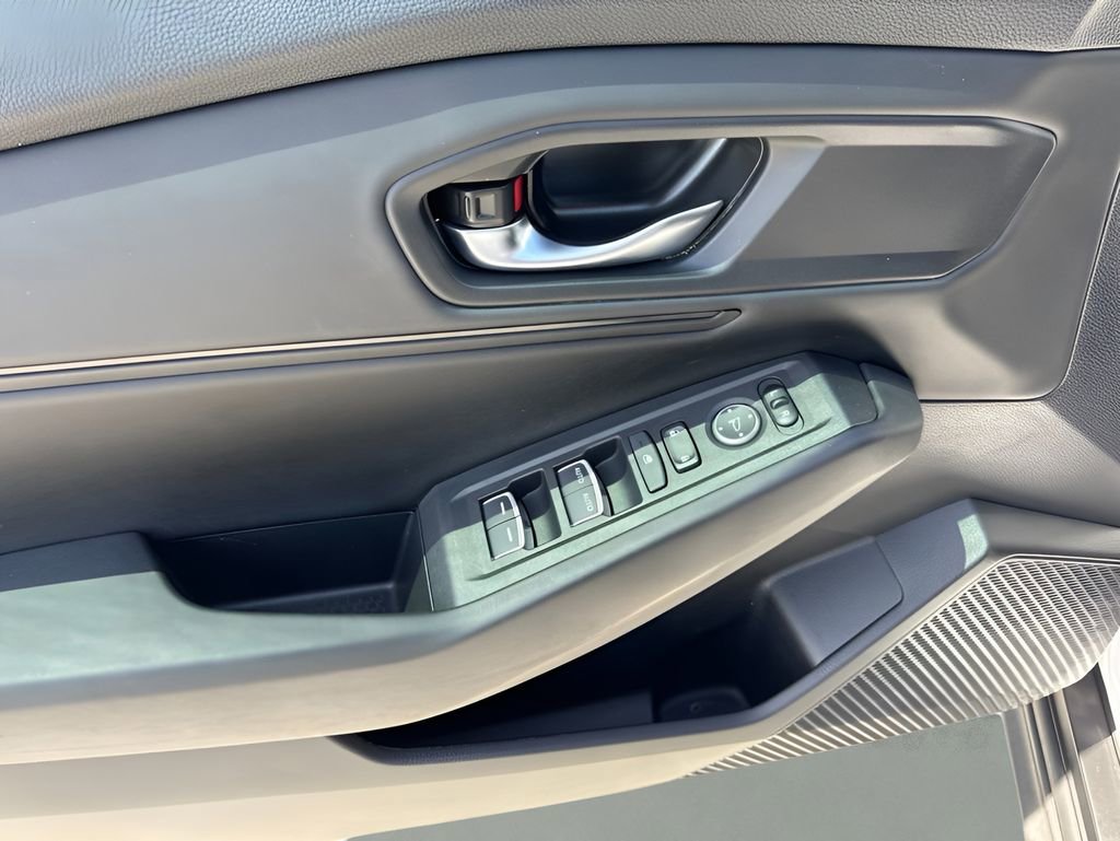 Used 2025 Honda Accord SE image 26