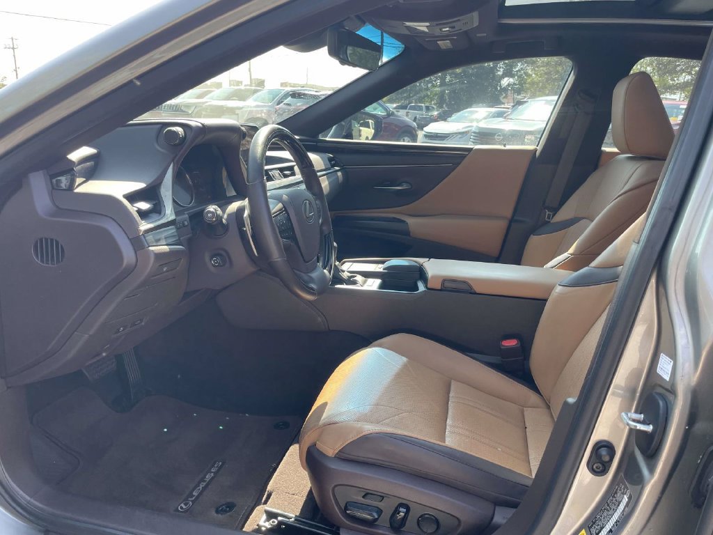 Used 2019 Lexus ES 350 w/ Accessory Package 2 FWD image 15