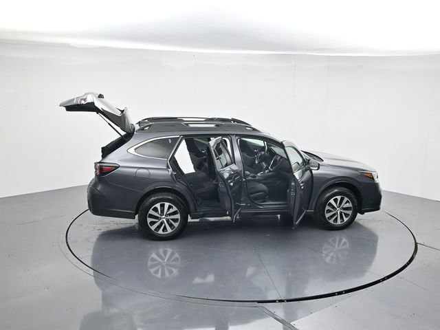 Used 2020 Subaru Outback Premium image 44