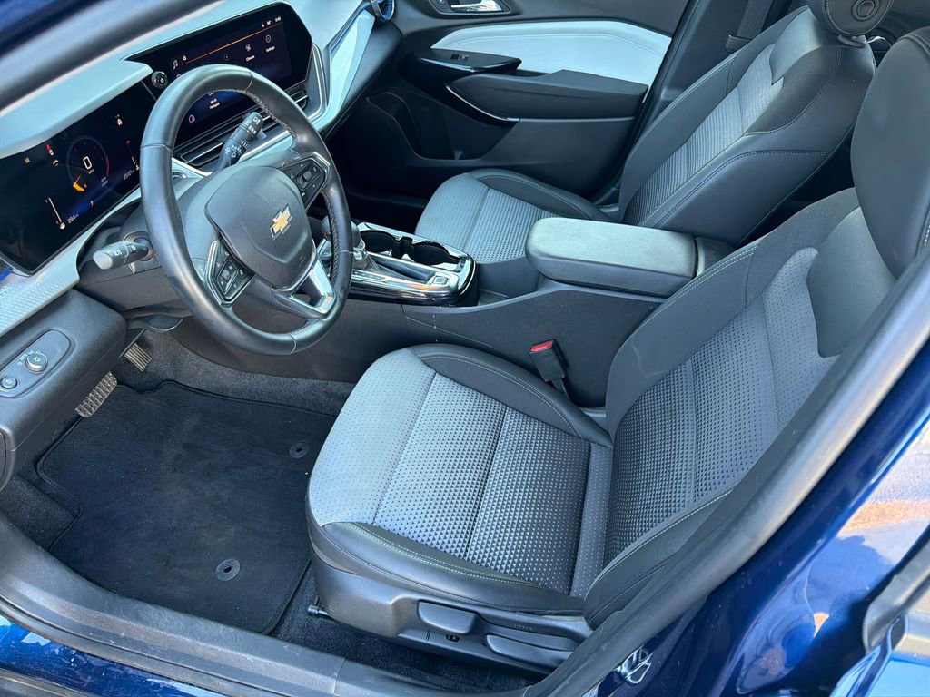 Used 2024 Chevrolet Trax LT w/ Driver Confidence Package image 14