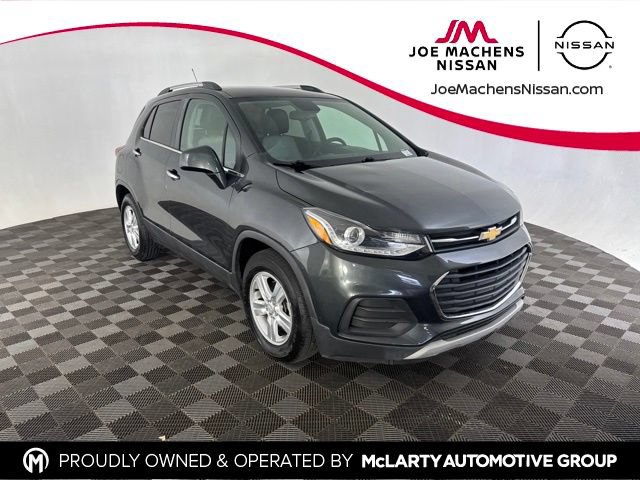 Used 2019 Chevrolet Trax LT w/ Driver Confidence Package FWD image 1