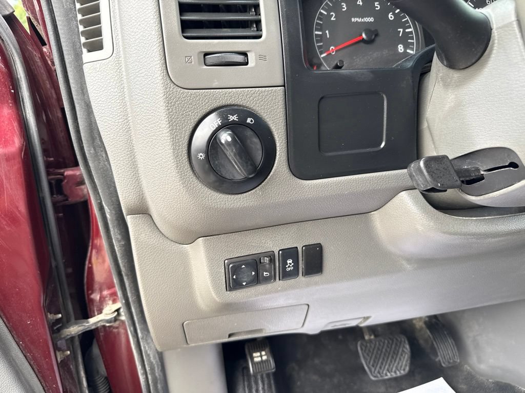 Used 2012 Nissan NV 2500 SV w/ Side Curtain Airbag Pkg RWD image 24
