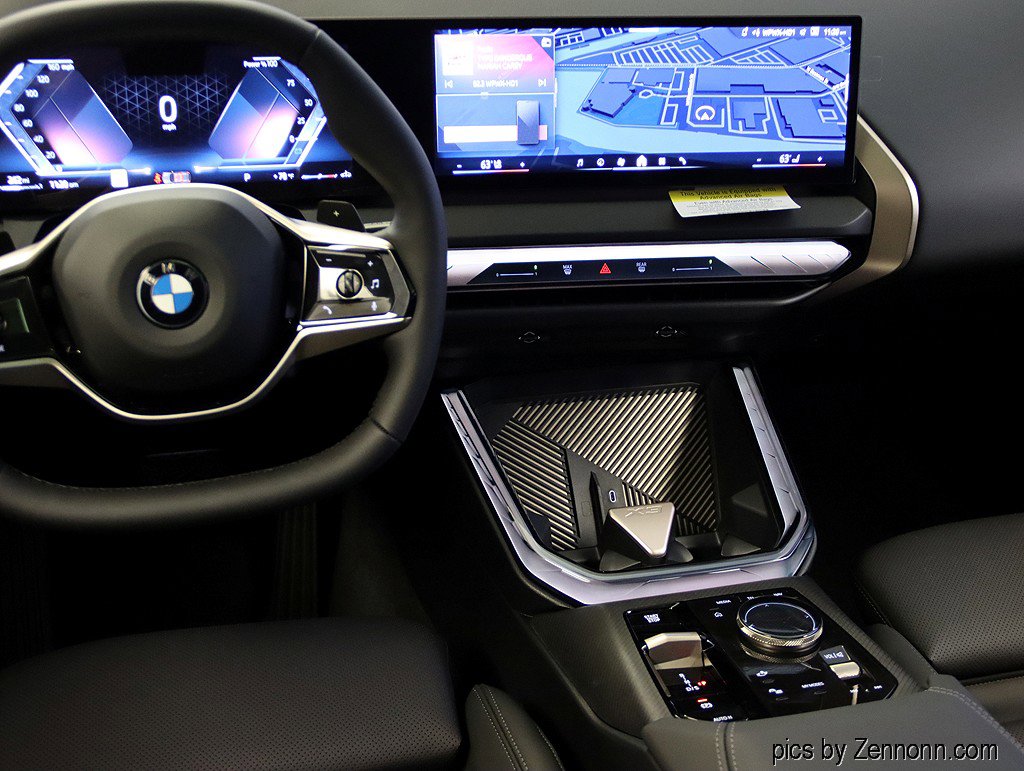 Used 2025 BMW X3 xDrive30i w/ Premium Package image 16