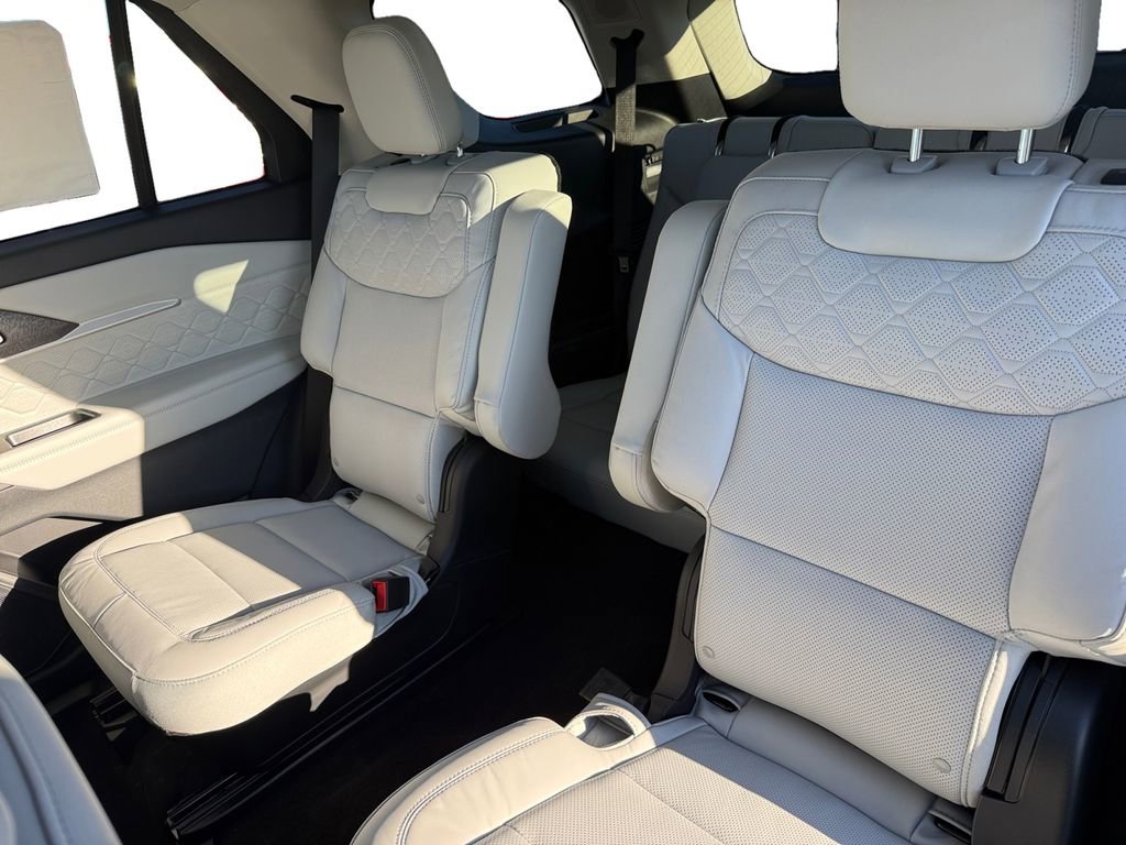 New 2026 Ford Explorer Platinum w/ LUX Leather Package image 14