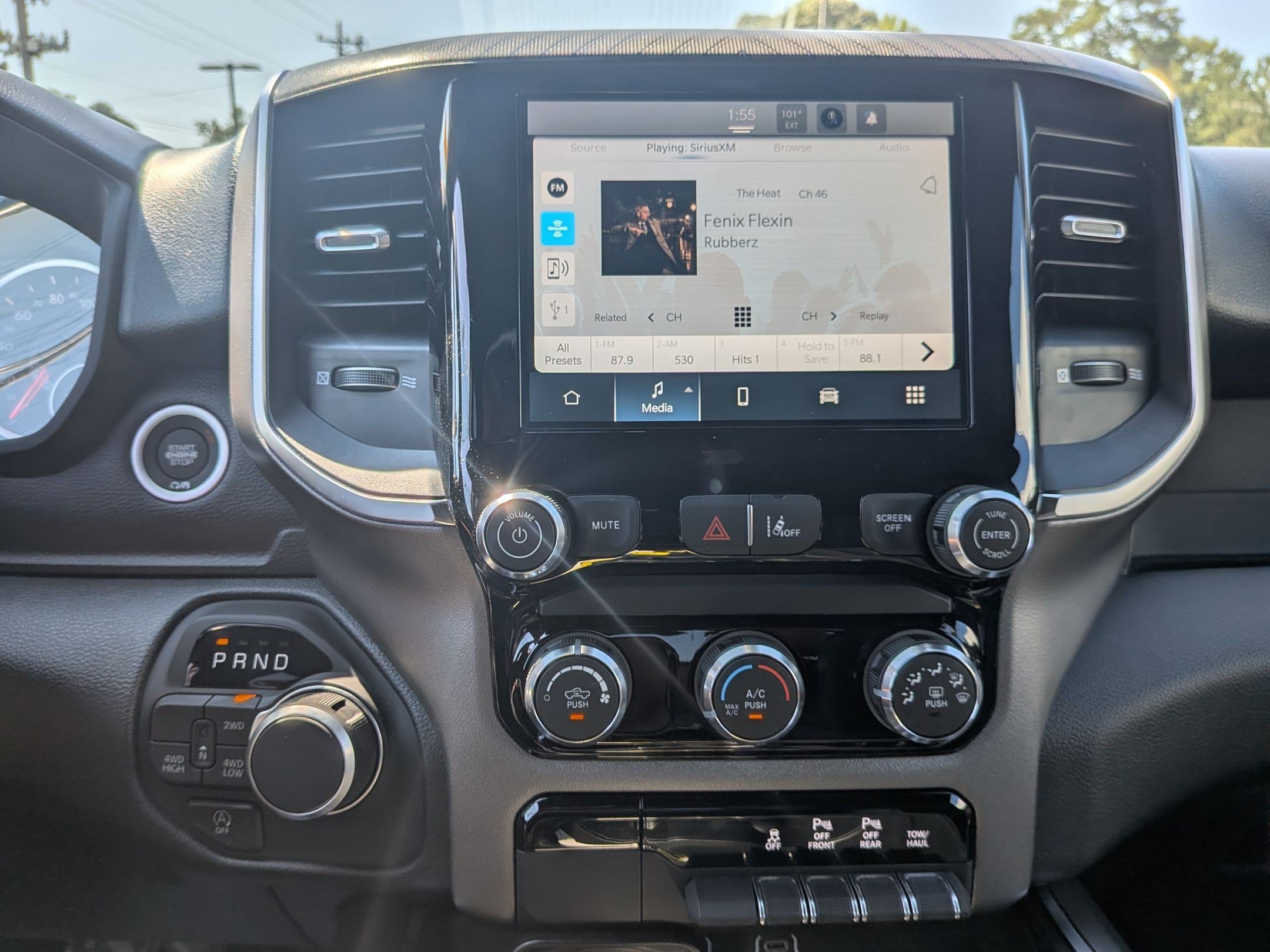 New 2026 RAM 1500 Express AWD/4WD image 17