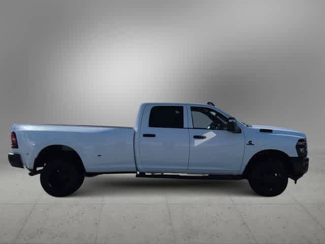 New 2026 RAM 3500 Tradesman AWD/4WD image 9