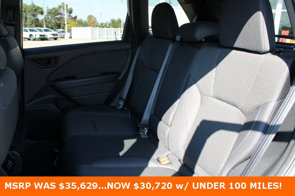 Used 2025 Subaru Forester Premium image 21