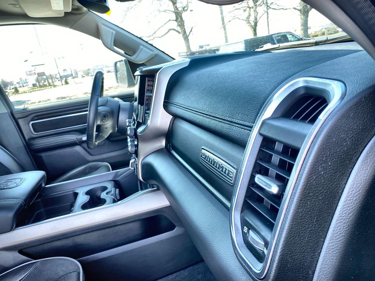Used 2022 RAM 1500 Laramie image 28