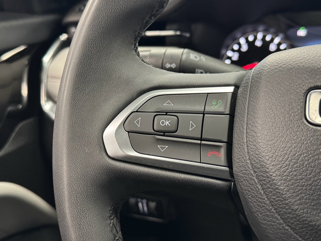 Used 2024 Jeep Compass Limited image 21