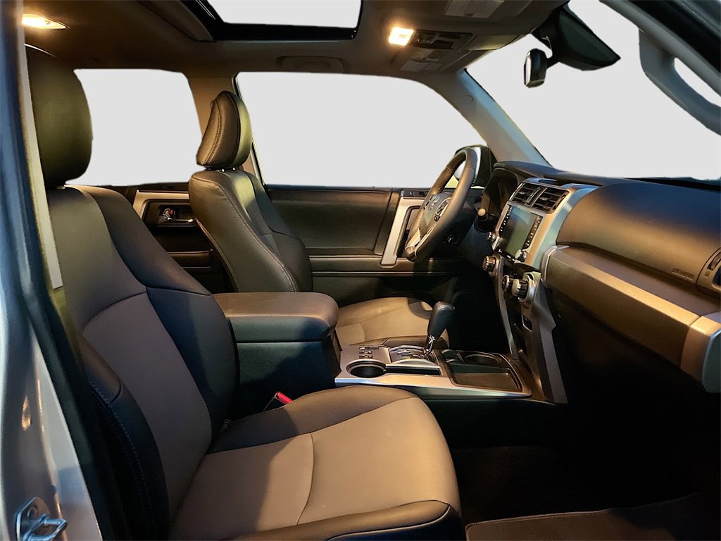 Used 2022 Toyota 4Runner SR5 Premium w/ Moonroof Package image 31