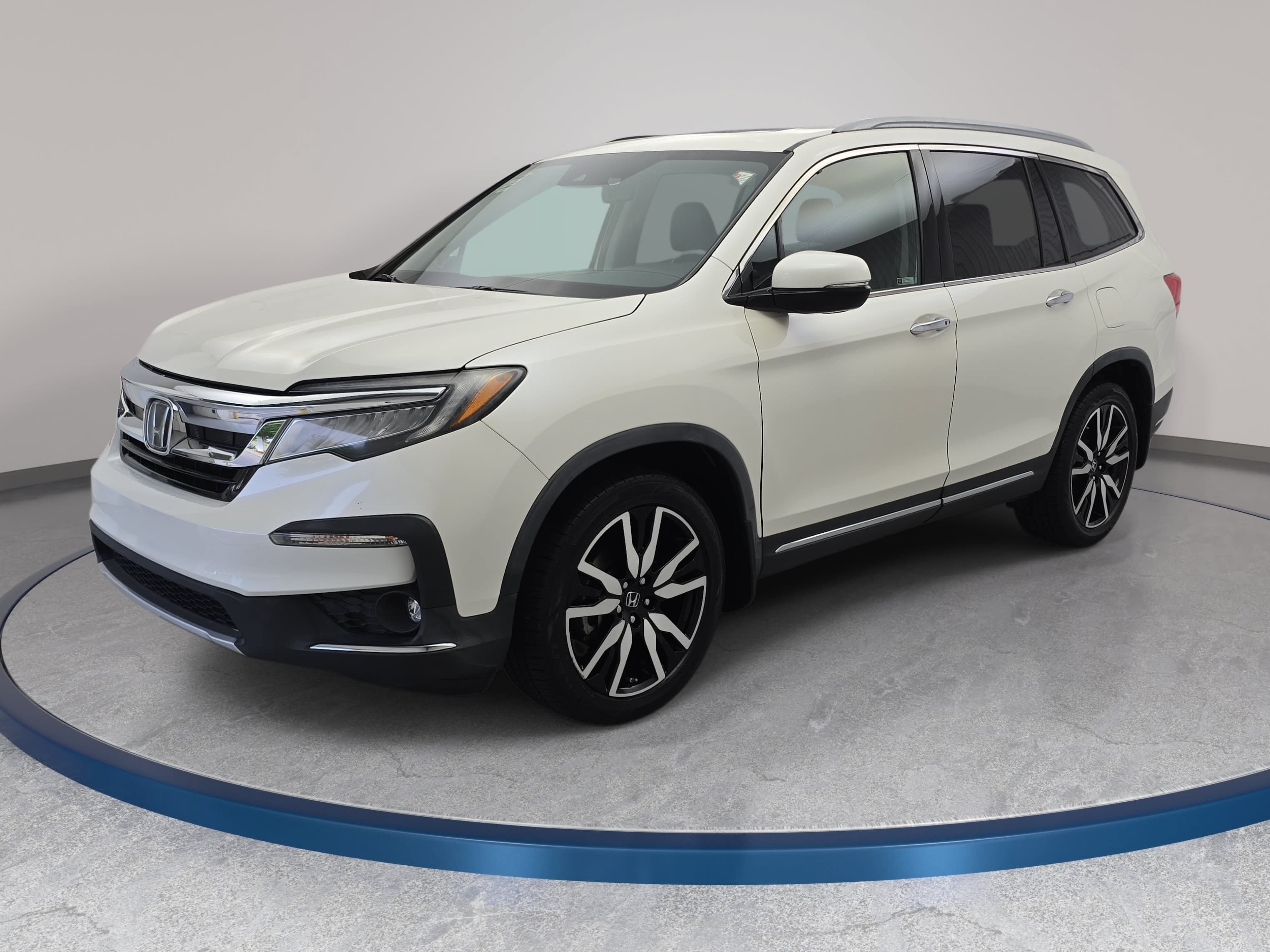Used 2019 Honda Pilot Touring video 1