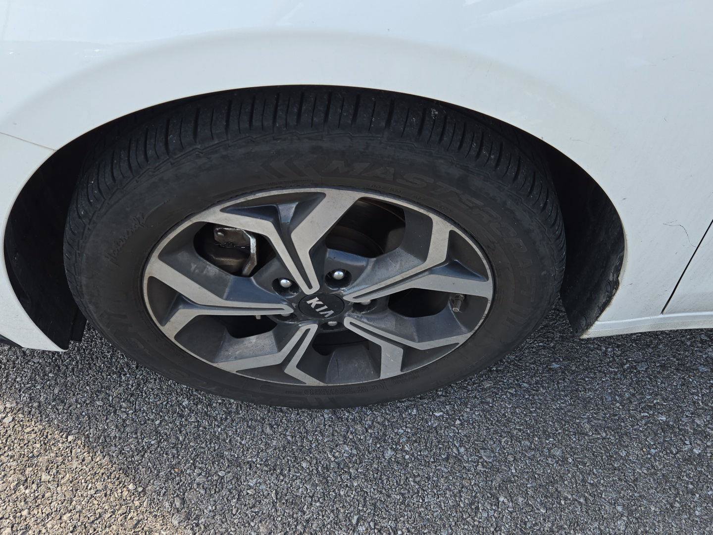 Used 2021 Kia Forte LXS FWD image 12