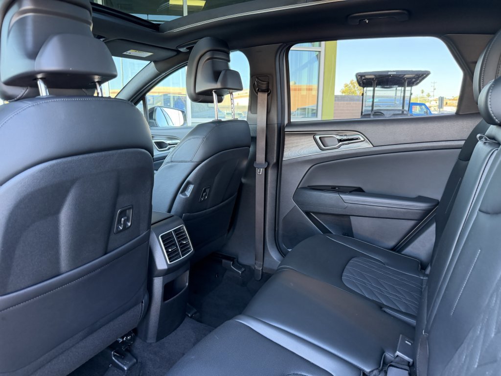Used 2025 Kia Sportage X-Line w/ Premium Package image 32