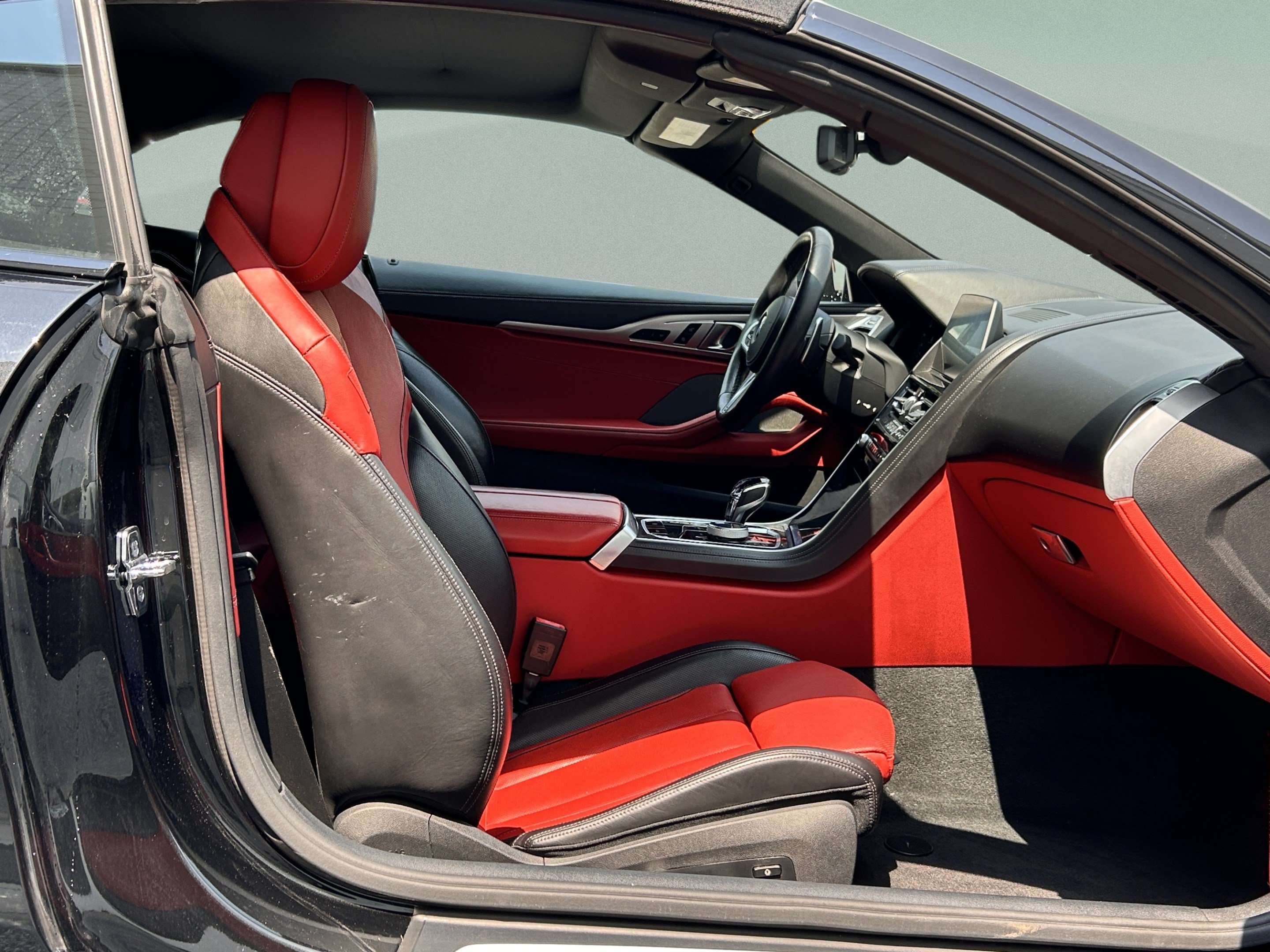 Used 2022 BMW M850i xDrive Convertible w/ M Carbon Exterior Package AWD/4WD image 29