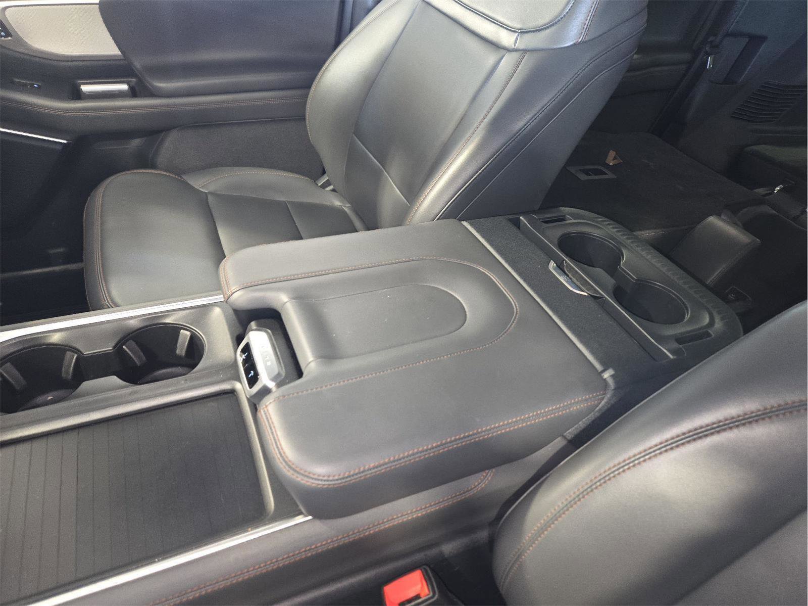 Used 2025 Ford Expedition Max Active image 31