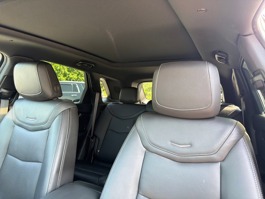 Certified 2025 Cadillac XT5 Premium Luxury w/ Technology Package AWD/4WD image 2