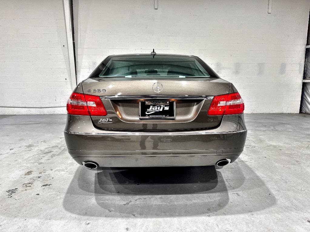 Used 2011 Mercedes-Benz E 350 Sedan image 24
