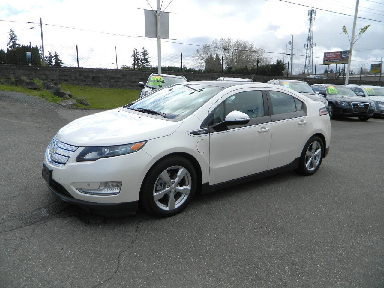 Used 2012 Chevrolet Volt Premium w/ Premium Trim Package image 4