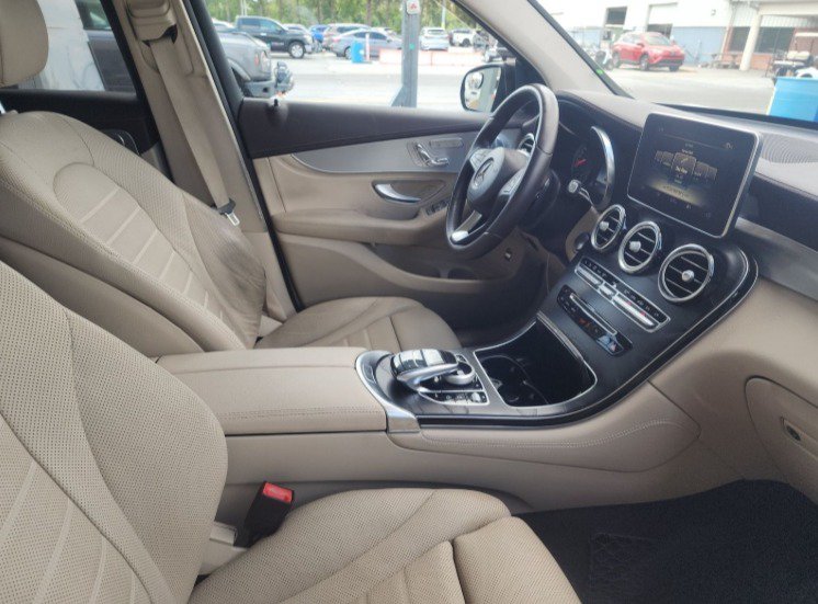 Used 2018 Mercedes-Benz GLC 43 AMG 4MATIC image 8