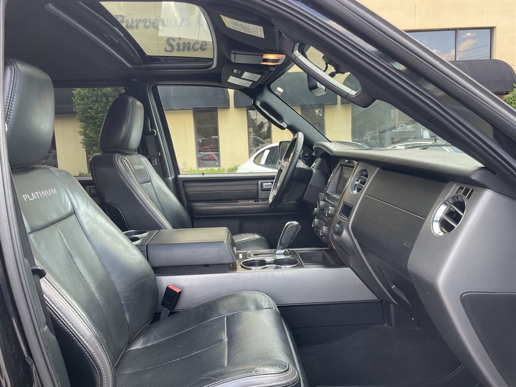 Used 2015 Ford Expedition Platinum AWD/4WD image 24