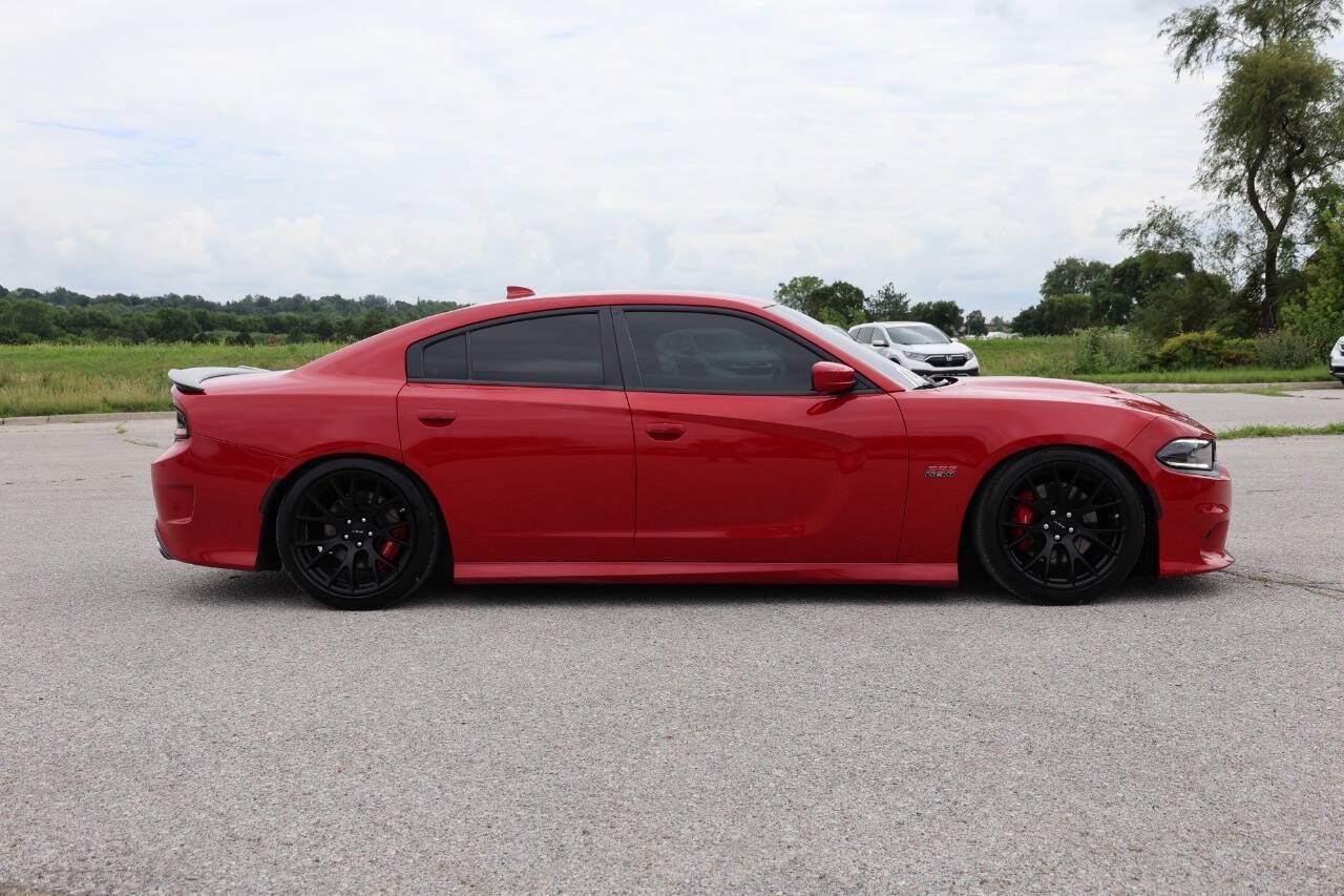 Used 2017 Dodge Charger R/T Scat Pack w/ Beats Audio Group RWD image 7