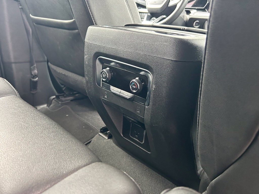 Used 2025 Chevrolet Tahoe LT RWD image 40