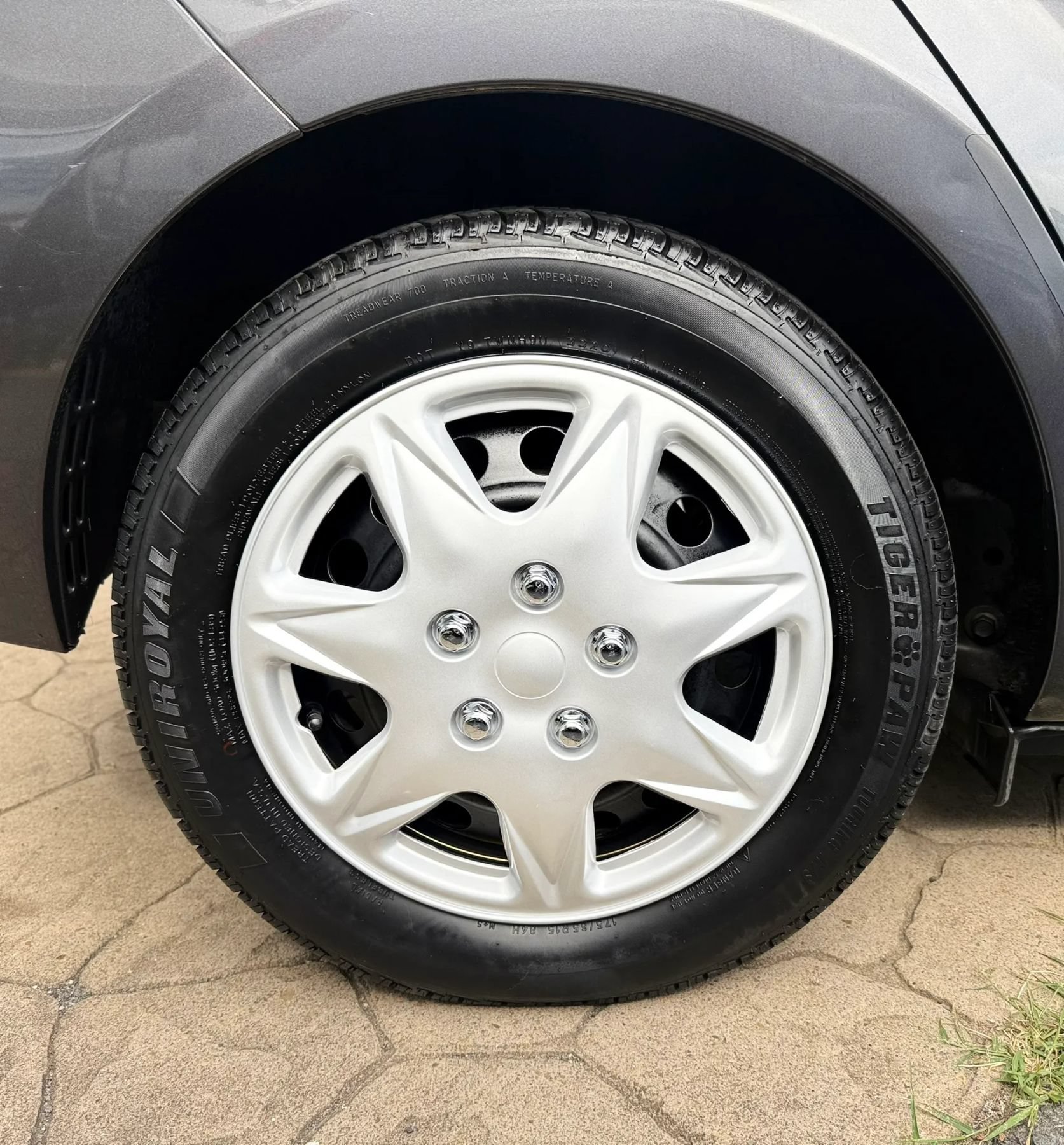 Used 2015 Toyota Prius C Two FWD image 39