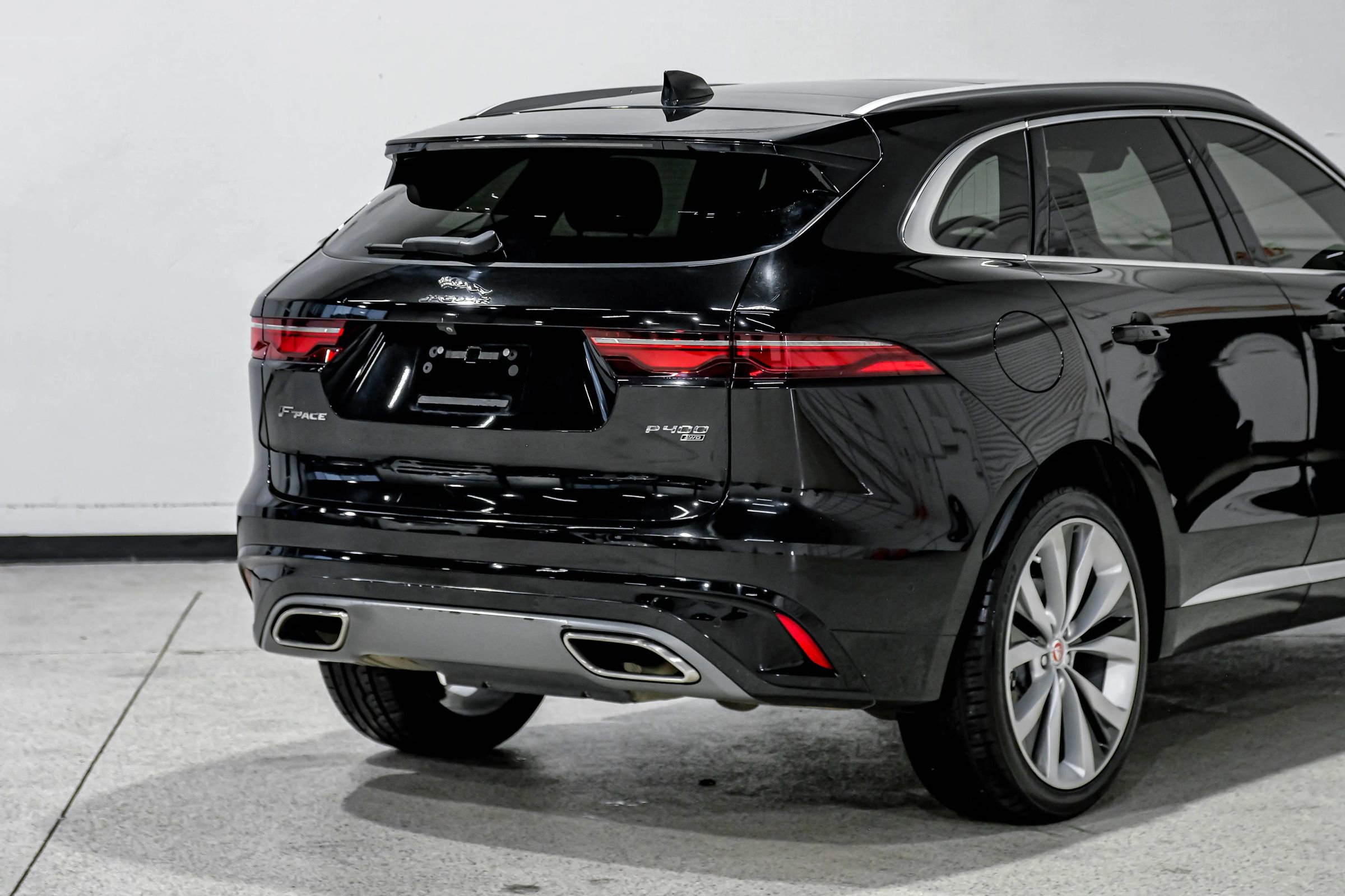 Used 2021 Jaguar F-PACE R-Dynamic S AWD/4WD image 12