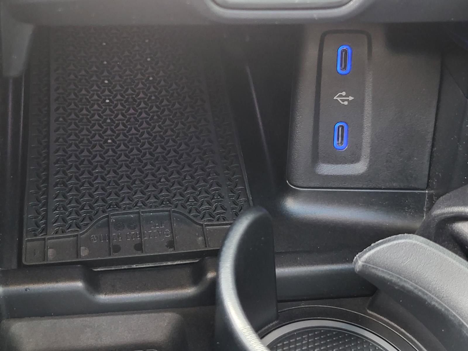 Used 2024 Mercedes-Benz GLC 43 AMG 4MATIC image 29