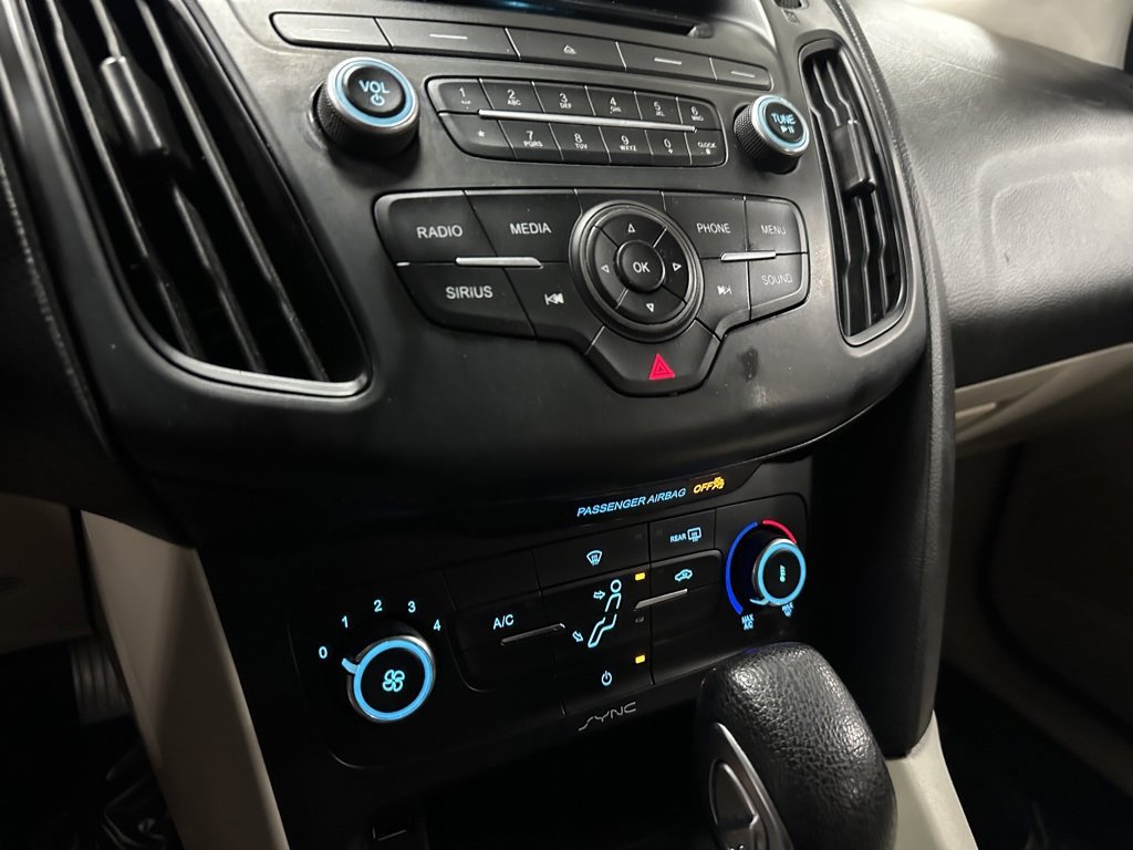 Used 2017 Ford Focus SE image 21