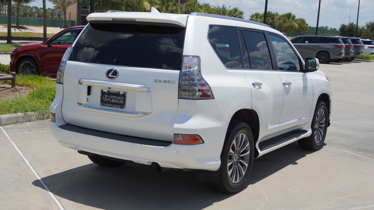 Certified 2022 Lexus GX 460 Luxury w/ Accessory Package AWD/4WD image 6
