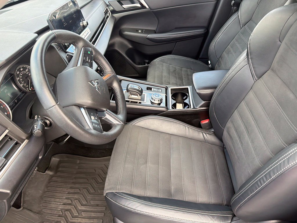 Used 2023 Mitsubishi Outlander SE AWD/4WD image 26