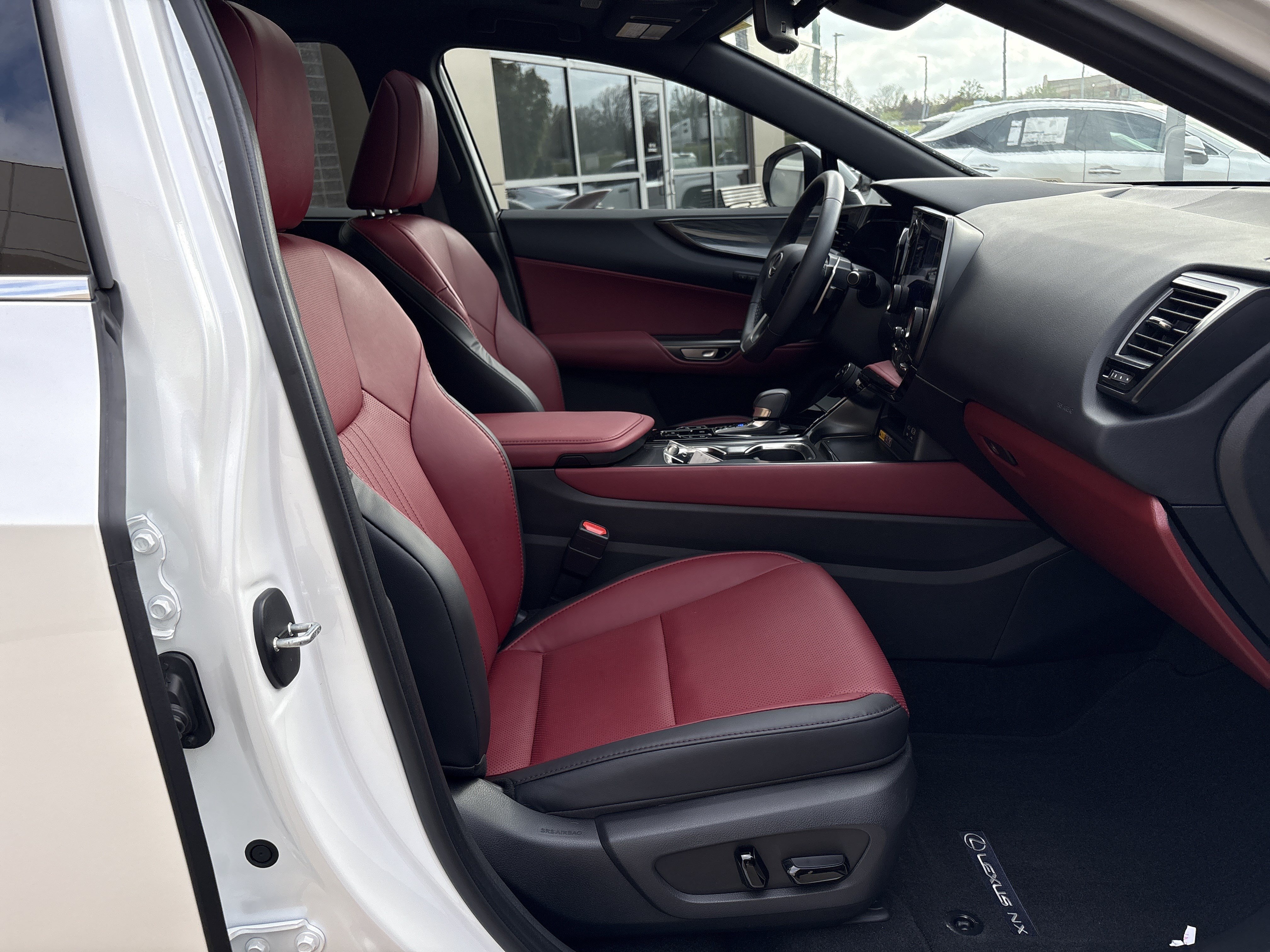 Certified 2025 Lexus NX 350 AWD w/ Accessory Package (Z2) image 33