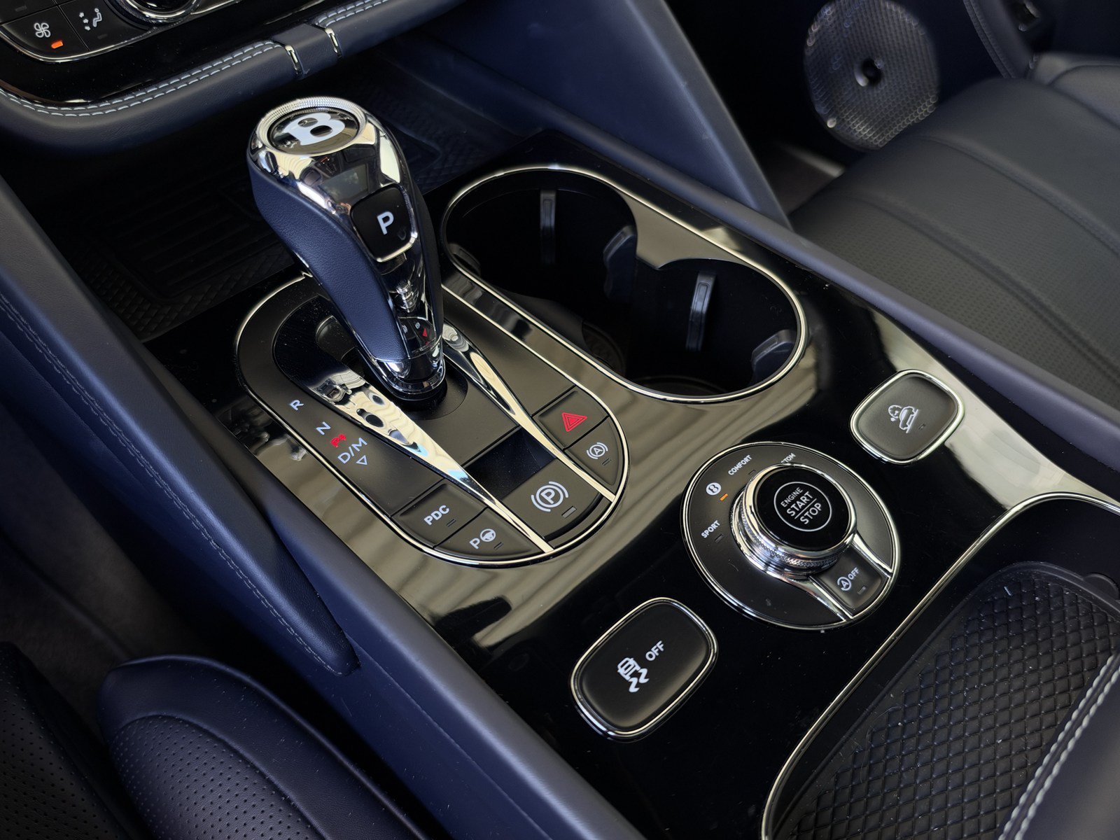 Certified 2021 Bentley Bentayga AWD/4WD image 25