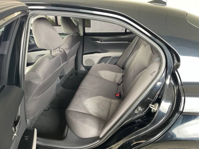 Used 2019 Toyota Camry LE FWD image 8