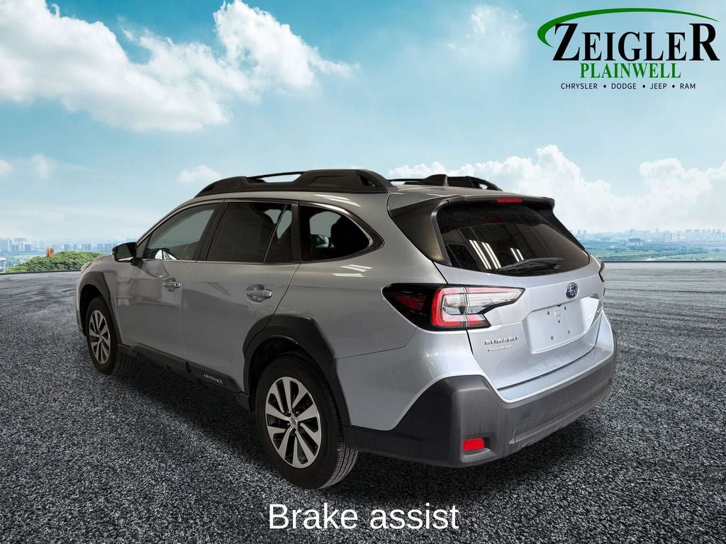 Used 2023 Subaru Outback Premium AWD/4WD image 5