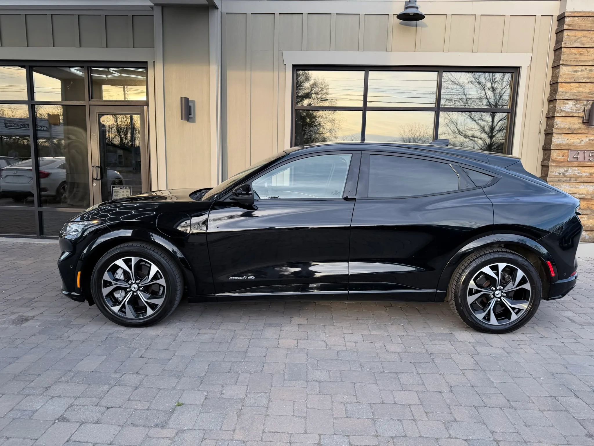 Used 2021 Ford Mustang Mach-E Premium image 38