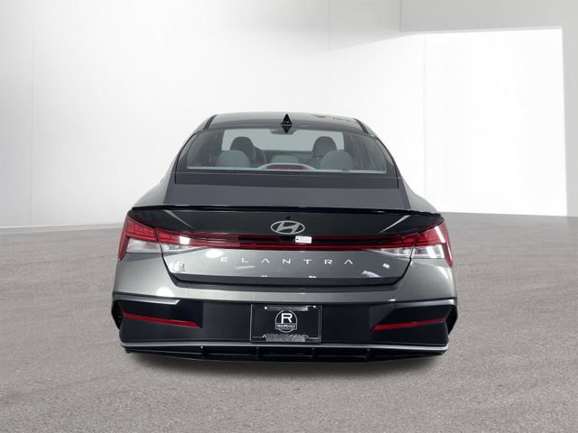 New 2026 Hyundai Elantra SEL Sport Premium FWD image 14