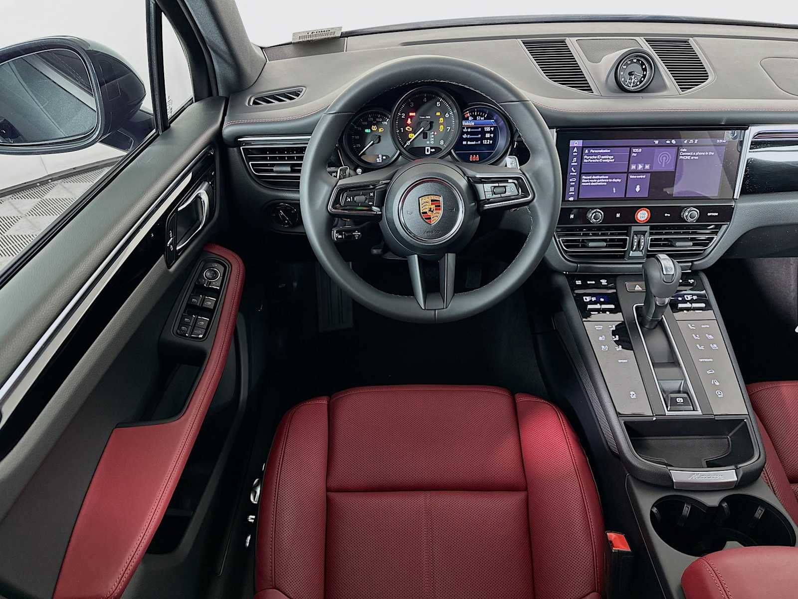 New 2026 Porsche Macan AWD/4WD image 24
