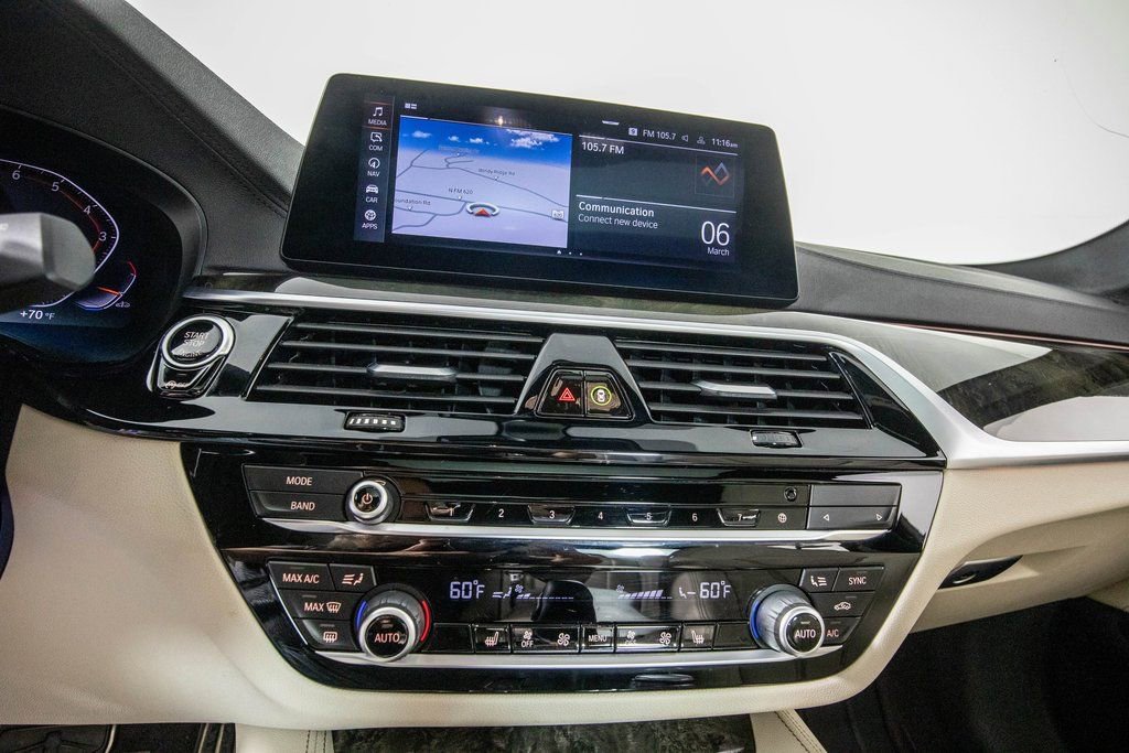 Used 2020 BMW 540i xDrive w/ M Sport Package image 28