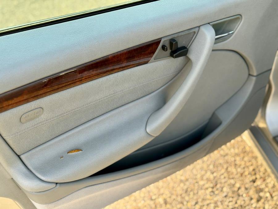 Used 1999 Mercedes-Benz C 230 image 31