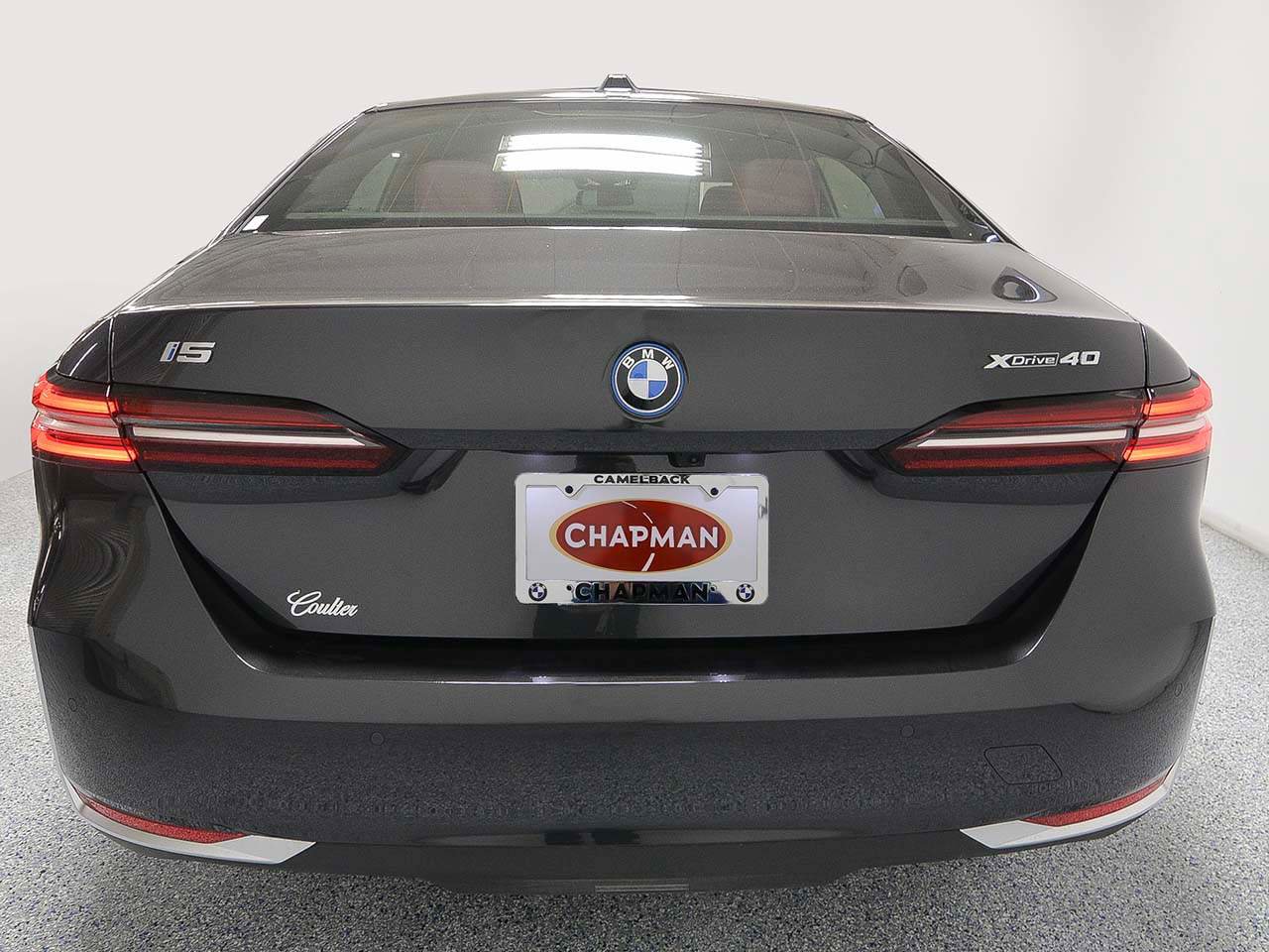 Used 2025 BMW i5 xDrive40 w/ Premium Package image 4