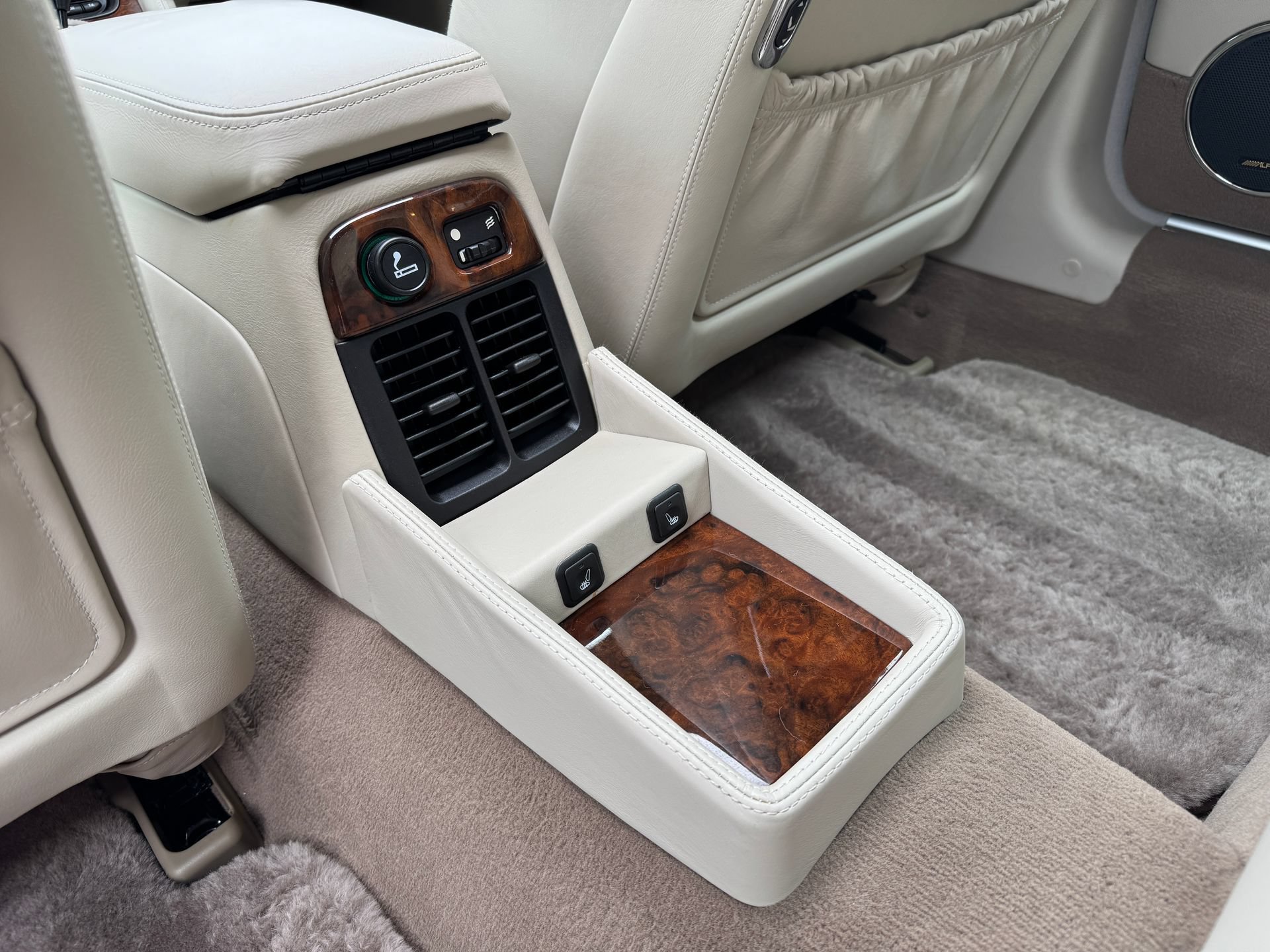 Used 2001 Jaguar XJ Supercharged RWD image 50