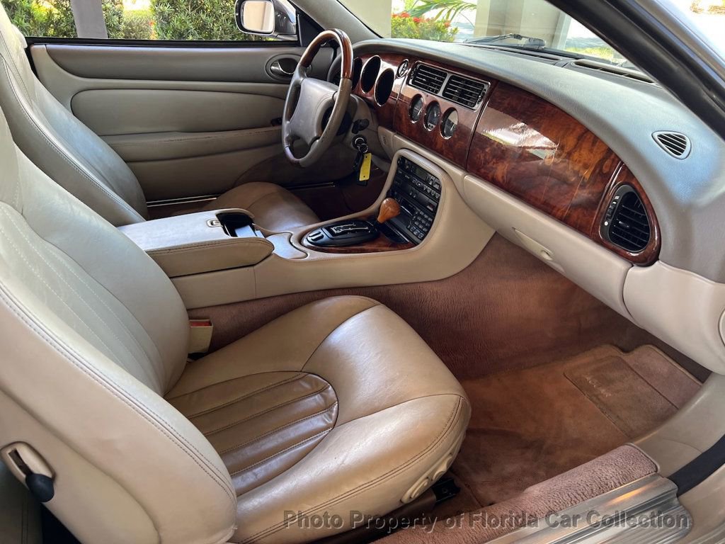 Used 1999 Jaguar XK8 Convertible image 9